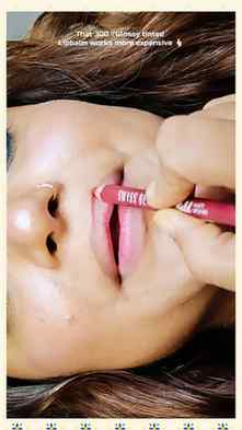 Perfect lip gloss for those days when you want hydrated, glo