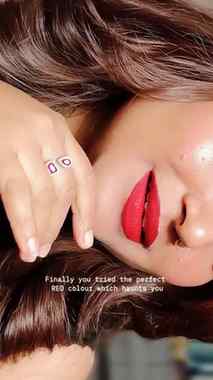 #trialreels #beautytop #lipsticktheory #blurringlipstick #be