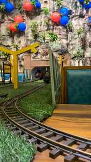 Ever dined inside a TRAIN? 🚆🍽️

This unique restaurant in 