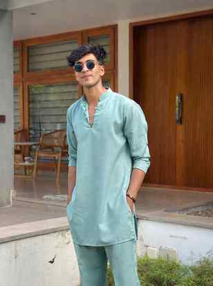 Ethno-vibes ✨
#EthnicDay #TraditionalVibes #MensEthnicWear