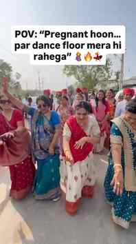 Devar ki shaadi + bhabhi ka swag + baby bump glow 😌✨
Log st