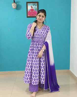 💜 Anarkali Palazzo Set with Dupatta ✨

Meesho से मंगाया ये 