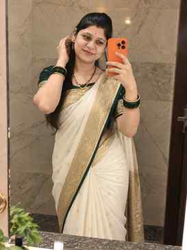 Traditional vibes, timeless beauty 💚🤍