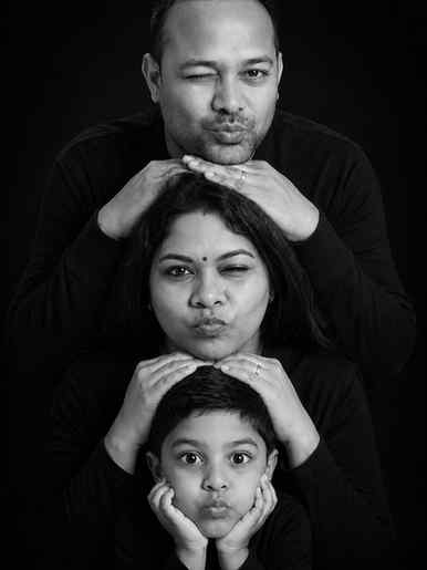 Viral Instagram ChatGPT prompt family pic….always missed to 