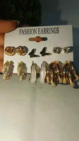A little earring studs haul ✨🎀
because one pair is never en