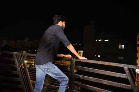 "Finding clarity in the chaos of the night."

#midnightthoug