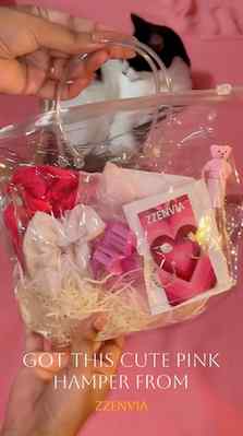 CUTEST PINK HAMPER FROM @zzenvia_official 🎀
*
*
*
*
*
*
*
*
