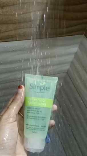 *_Kind to skin, Kind to planet ๐
That fresh shower glow โจ_*