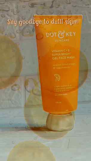 Glow starts with the right cleanse ✨🍊
Using Dot & Key Vitam