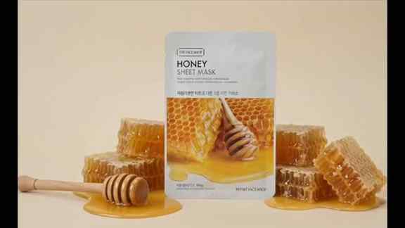 A little honey magic for soft, glowing skin 🍯✨💛
Hydrated,