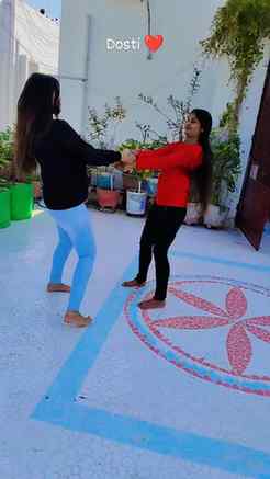 Watch till end🤣“Life is better with true friends by your si