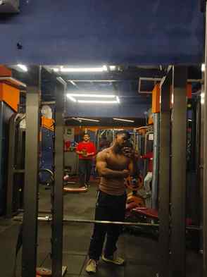 Bole Toh Don't Compare Me 🙌.
#gym