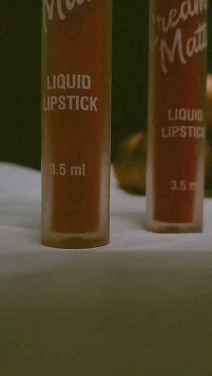 Ultra-creamy, lightweight, and intensely pigmented! 💋
.
.
.