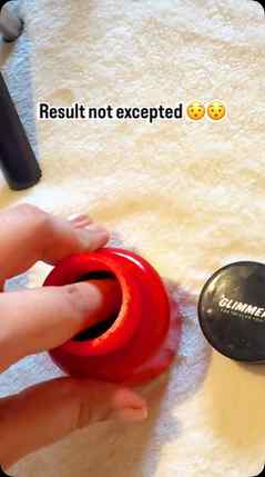 Still struggling to remove nail polish after a few days? 💅�