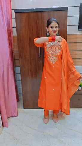 Orange suit + Meesho = desi glow unlocked 🧡✨
GRWM with this