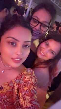@moonkaurr @ushamiyan 

#dosti❤️😘✌🏻️ #friends #friendsfore