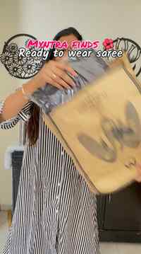 Comment saree /link to get the link of these beautiful pre d