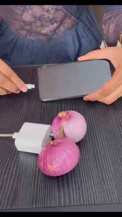 Onion charging hack 
#explore #instagram #viral #reels #fory