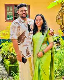 💚 “നിനക്കൊപ്പം എല്ലാം മനോഹരം”

.
.
 #love #couplegoals #mal