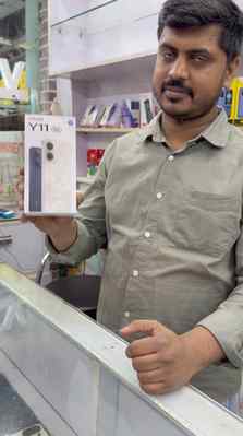Vivo Y11 5G ne market hila diya! Unboxing karte hi shock - 5