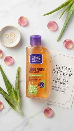 Affordable skincare find! 💚✨
Got this Clean & Clear Aloe Ve