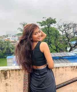 🖤
.
.
.
.
.
.
#saree #blacksaree #fyp #explorepage #instagr