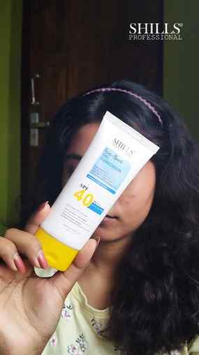 Not your basic sunscreen 😉. This lightweight white gel give