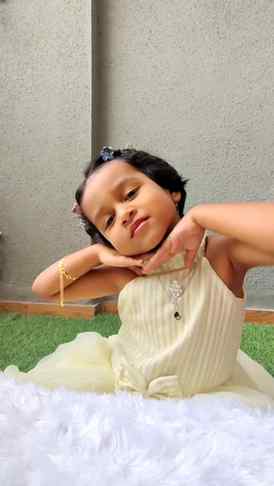 ✨Tiny face big attitude! 💄💕 Our little glam queen! 👑

#ba