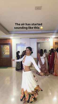 ⭐️
#navratri #navratrilook #garba #explorepage✨ #trendingre