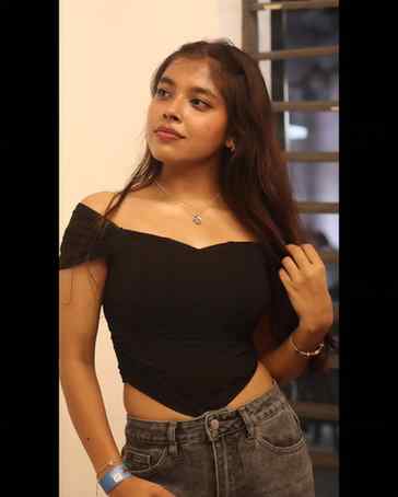 Chaos in black 🌶️🖤
.
.
.
[ Corset top, baggy jeans, savana