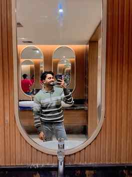 Reflections donโt lieโsmiles, style, and self-love in every