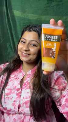 Say goodbye to dull skin! Use Jovees Herbal for healthy, glo