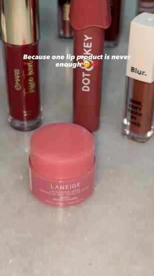 My obsession 😅❤️
#obsession #lipproducts #lippies #lipstic
