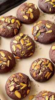 Chocolate Nankhatai, but with that old-school charm 🍫🤎
A