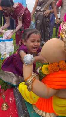 अभी ना जाओ छोडके 🥹ये दिल अभी भरा नही 🥺. #ganpati #ganpatib