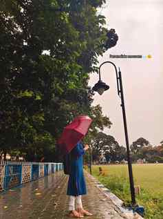 This weather 🍃🌧️🫠🍂
.
.
.
.
.
.
#lovethisweather☔️ 
#beau