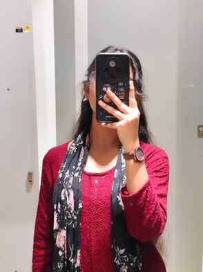 ♥️📸🐣
.
.
.
.
.
.
#mirrorpic 
#redkurti 
#shoppingtime 
#se