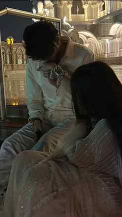 Tere ishq pe haa haq mera hi to h 🧿💗
.
#couplegoals #viral