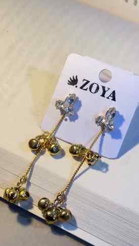 Trendy Gungroo Earrings
Walking to my own rhythm—literally!
