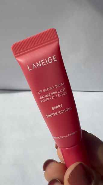 Lip balm obsessed? 💋✨ These Laneige lip balms are EVERYTHIN