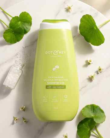 Purity in every pour. 💚
Translucent. Jade-green. Weightles