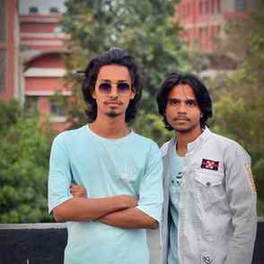 Style meets friendship! These two are redefining the fashion