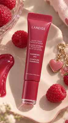 Hydration + shine = my new love story 💋✨ @laneige_in wrote