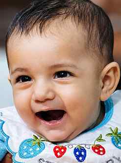 I didn’t know happiness had a face… until she smiled at me ❤