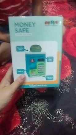 💰✨ Make Saving Fun for Kids!
A cute Fingerprint Money Safe