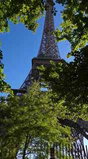 16 HOURS IN PARIS 🇫🇷 — PART 2

An overnight bus from Eindh