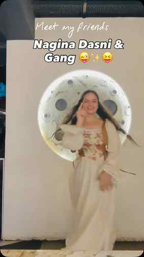 Rita bhonkni & Nagina dasni ki gang ke logo se mil lo 😜😝😂