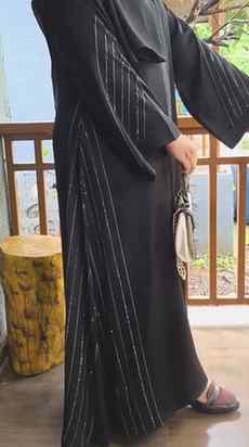 Minimal. Modest. Magnificent. 🖤
Elegance in every detail. ✨