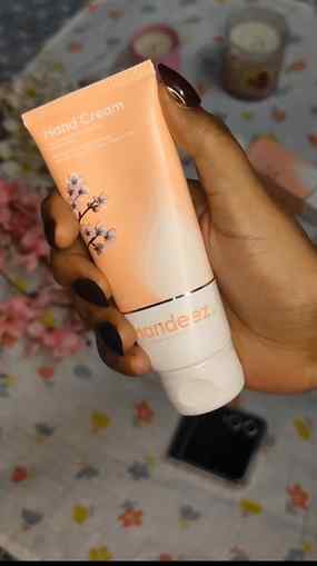 My hands deserve a little skincare too 🌸✨
Lately, I’ve bee