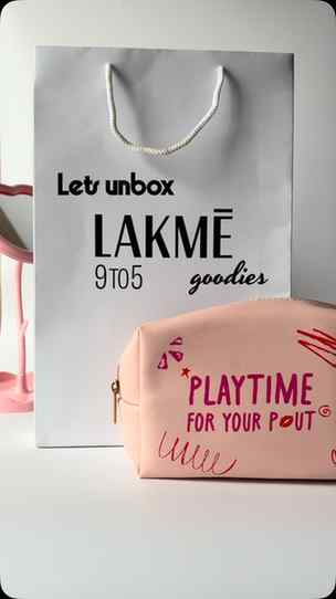 @lakmeindia thankyouu for these🤭💗
.
.
.
.
#lakme #goodies